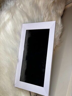 Frameo Digital Photo Frame